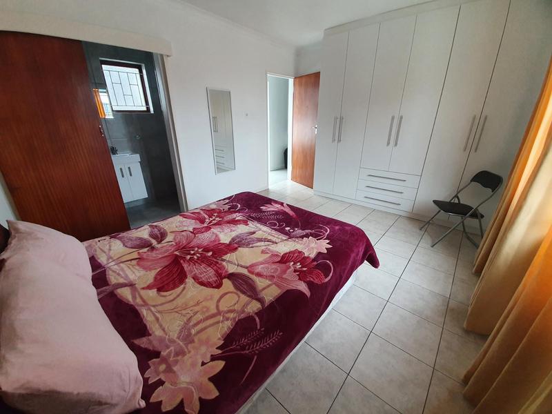 To Let 1 Bedroom Property for Rent in Walmer Estate Western Cape
